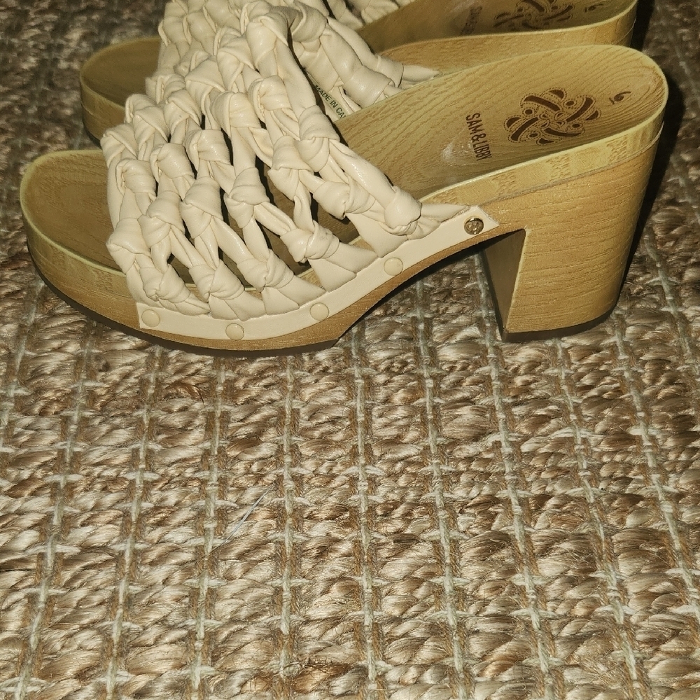 Sam & Libby Boho Tan Casual Clog Sandals Casual with Woven Straps 3in Block Heel - Picture 6 of 7